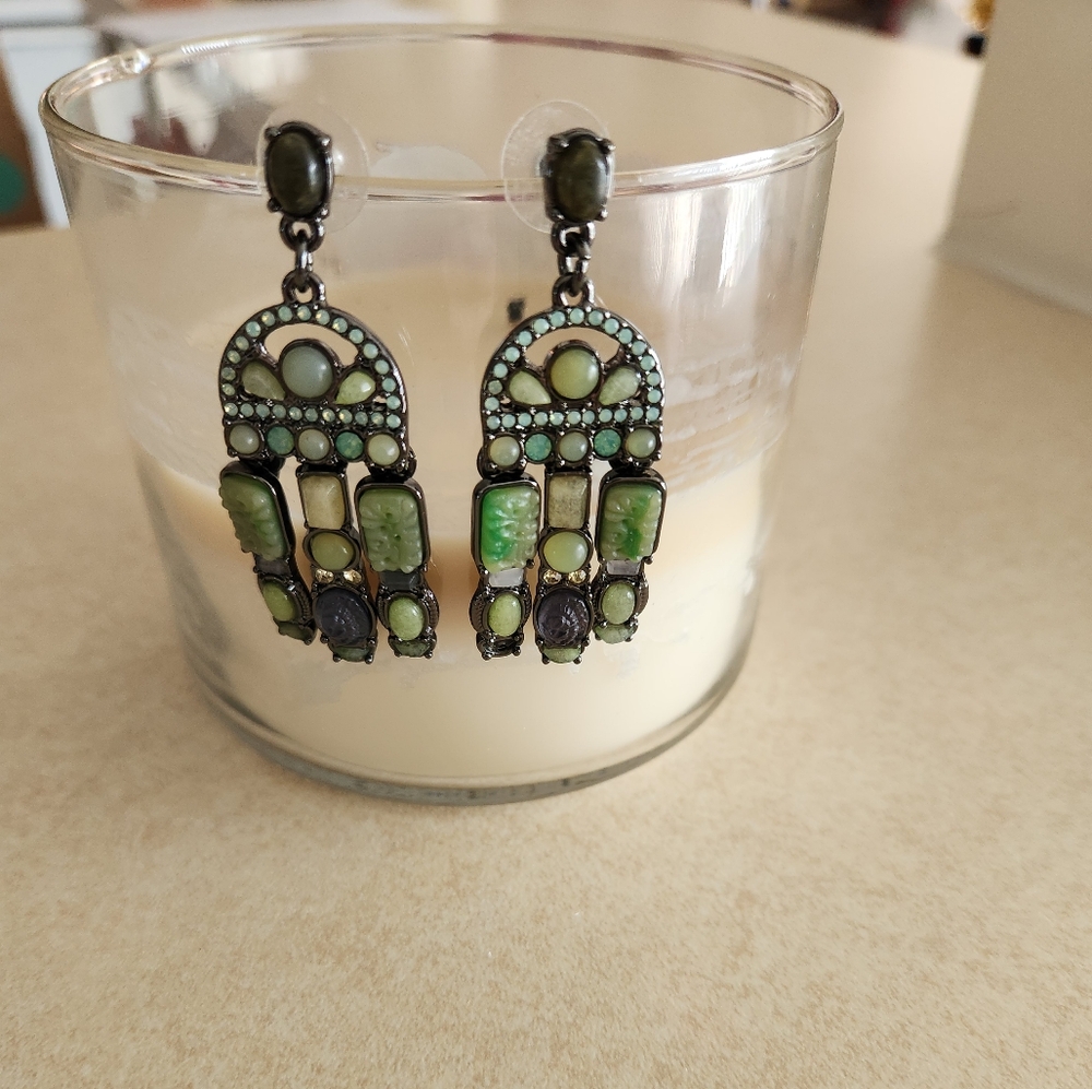 NWOT CABI NATURAL STONE EARRINGS